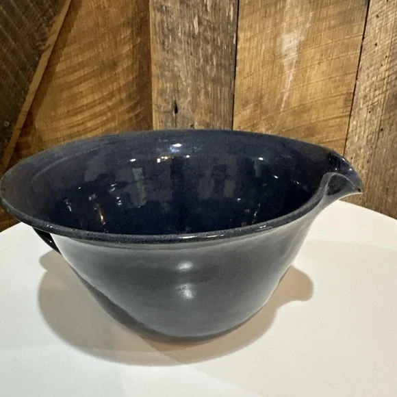 Vintage 2000 Sid Luck Pottery Blue Mixing Bowl Spout & Handle Signed Farmhouse - Picture 4 of 12